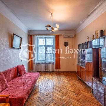 Вишгородська вул., 16