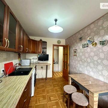 Довгострокова оренда 3к Квартира Леваневського вулиця