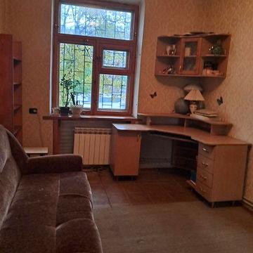 Сдам 2 квартиру в центре с автономним отоплением,счетчики