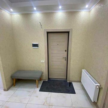 Продам 2х кімнатну з а/о в центрі міста (р-н спорт комплексу Дінамо)