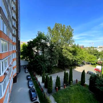 Івана Пулюя вул., 40