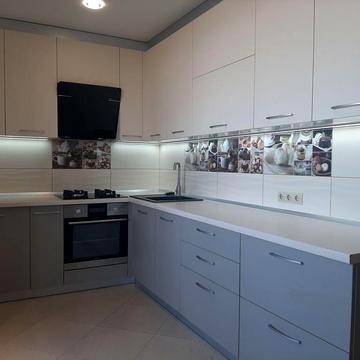 Захисників України вул., 34