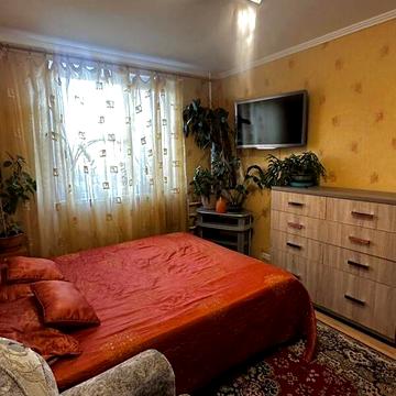 Продаж 3к Квартира Ростовська вулиця