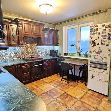 Продаж 2к Квартира Перемоги проспект