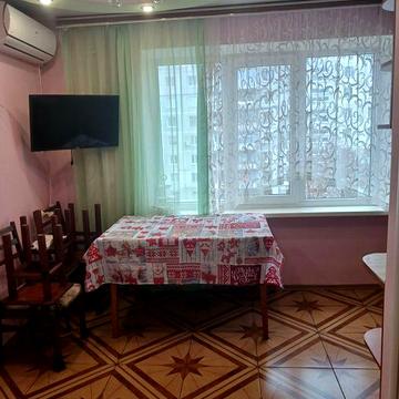Здам 3 кім.кв.8/9 ,вул.Чумаченко  40гастр.Вся техніка.