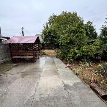 Продам 1/2 дома в центре