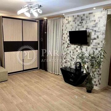 Продам квартиру вул Стадіонна 3а Соломянка Метро Вокзальна-10хв
