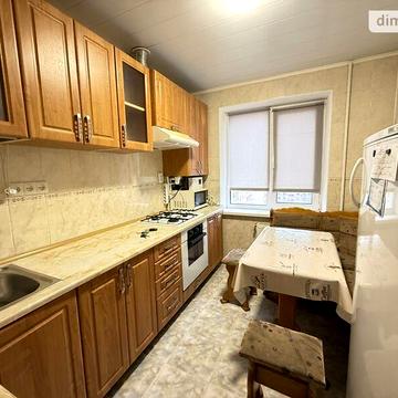Продаж 3к Квартира Дачна вулиця