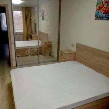 Сдам 3 кв м Героев Труда 8000 гр.