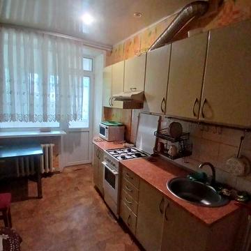 Долгосрочная аренда двухкомнатной квартиры на Малом рынке.