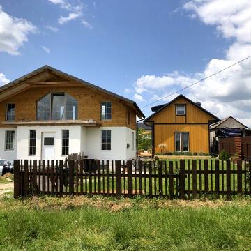 Продам 2 будинки