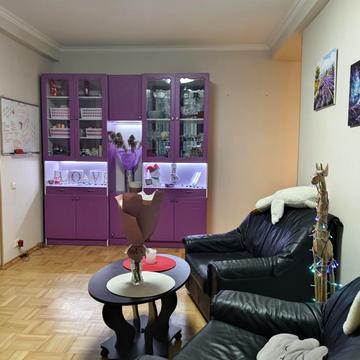 Вінстона Черчилля вул. (Червоноткацька), 22-Б