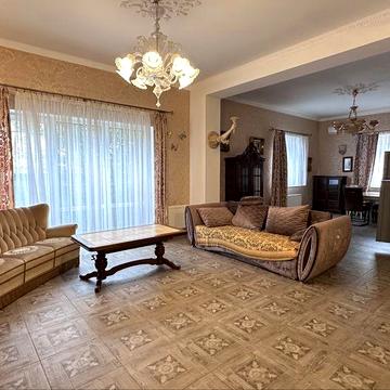 Костанди 3 ком.+ кухня 50 м2 Парковка Двор
