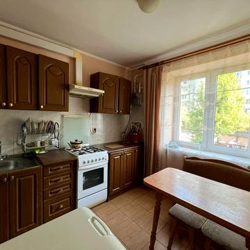 Євгенії Ярошинської вул., 6