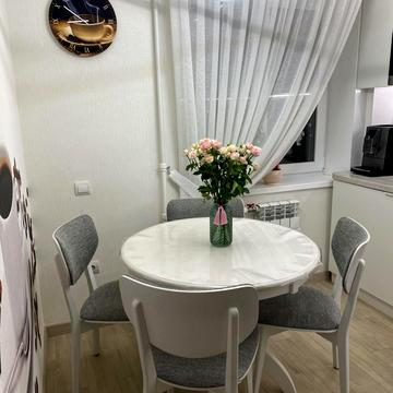 Ольжича вул., 18