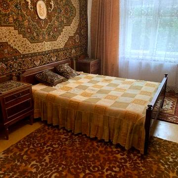 Сдам 2 комн квартиру в Центре!