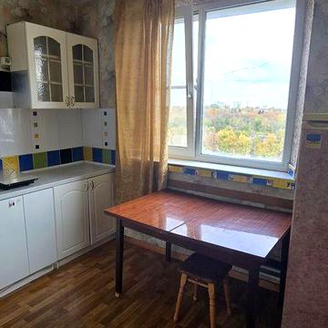 Продам 1 комнатную квартиру  ул Роганской