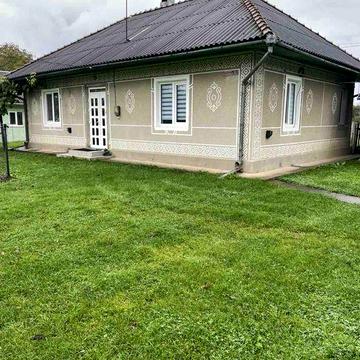 продам:) Будинок-господарство