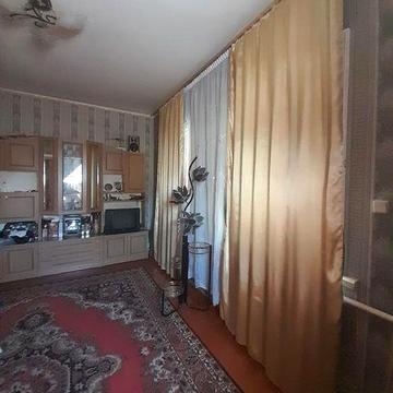 Пів Будинку окремий двір біля зупинки