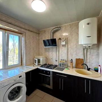 Продаж 3к Квартира Квартальна (Гладкова) вулиця
