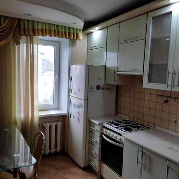 Сдаю в  центре Корабельного  района 1 к. квартиру