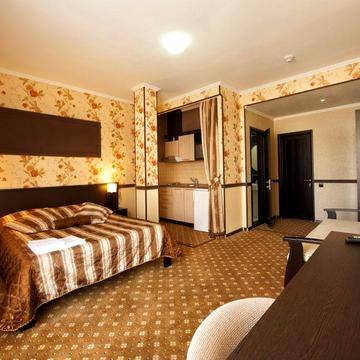 Сдам долгосрочно номера в центре Одессы
с кухней в це