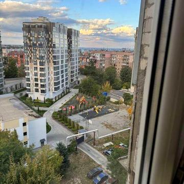 Продам 2 комнатную  квартиру район Дафи