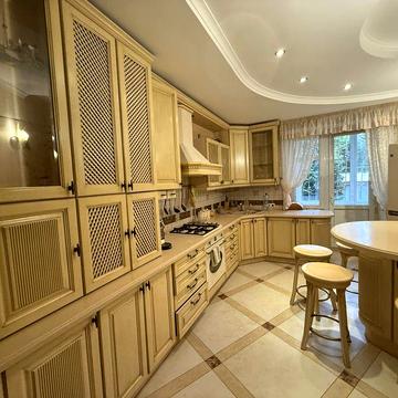 Продається розкішна 4-кімнатна квартира м.Львів, вул. ЧУПРИНКИ 112 ЖК Чупринки 112