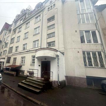 Продається розкішна 4-кімнатна квартира м.Львів, вул. ЧУПРИНКИ 112 ЖК Чупринки 112