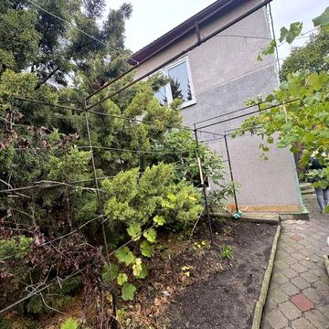 До продажу будинок у с Великодолинске