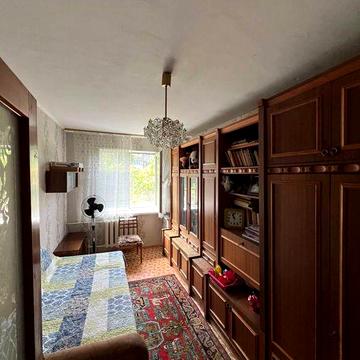 Трехкомнатная квартира на Небесной сотни/Королева (2-956-205)