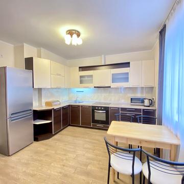 Ревуцького вул., 9