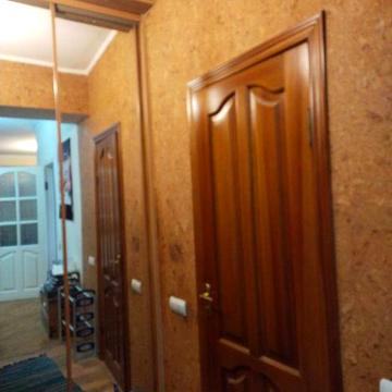 Продаж 3 кімнатної Бажана 26