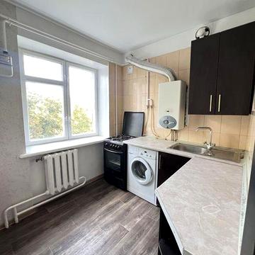 Продам 3-х кімнатну квартиру по вул. Ст. Бандери