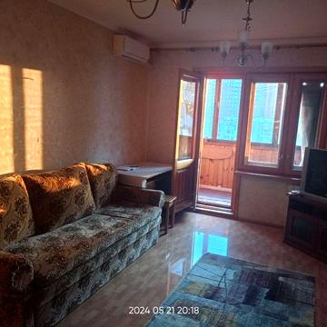 Здається 2-кімнатна квартира, м. Позняки вул. Кошиця 15 000грн