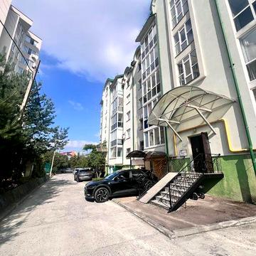1-кімнатна з ремонтом і новою технікою — Скоропадського 10