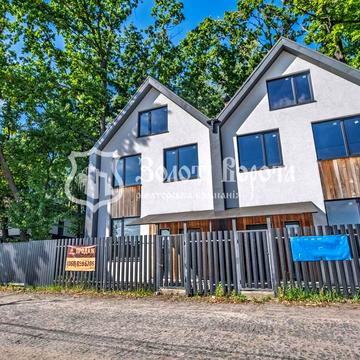 Ярославська вул., 15