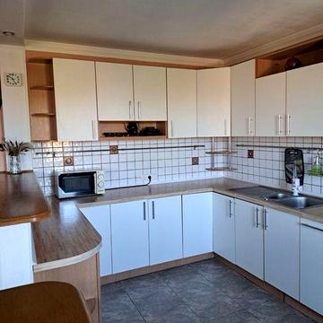 Продаж 4-кімнатної квартири в центрі міста