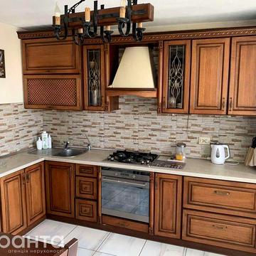 Продаж 4-кімнатної квартири вул. Протасевича