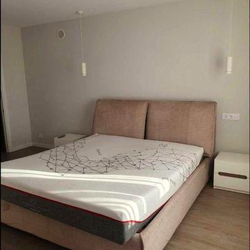 Продам 2к квартиру в центрі меблі та техніка