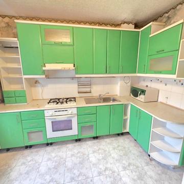 Лариси Руденко вул., 7
