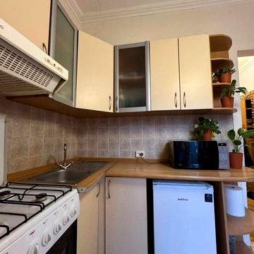 Продам 1к. квартиру на пл. Соборна, буд. 1а