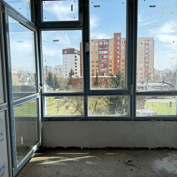 Нижня Берегова вул., 1/1