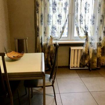 Оренда 2 кімн кв Лаврухіна 10 новий дім ТЦ Район