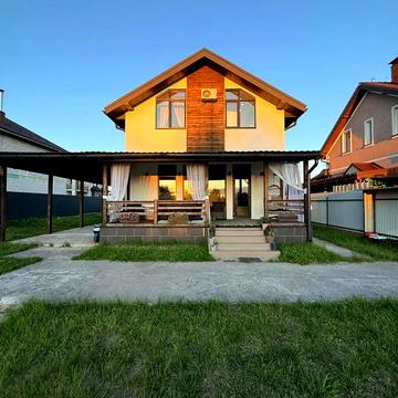 Горіхова, 20