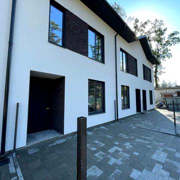 Таунхаус з великим двором і газом у топ-локації Ірпеня