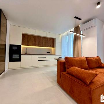 Перша здача 1 кім біля Міського озера