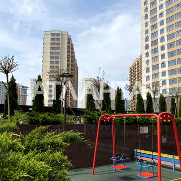 Перлинна вул., 8