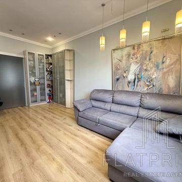 Євгена Коновальця вул. (Щорса), 3