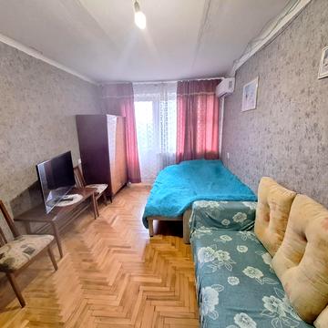 Національної Гвардії вул., 17